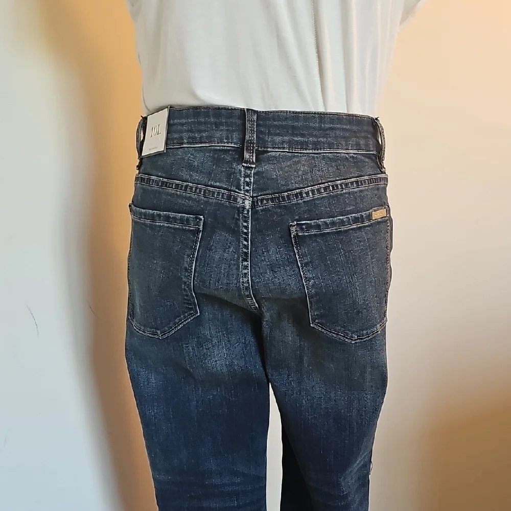 White House Black Market Dark Wash Denim Jeans